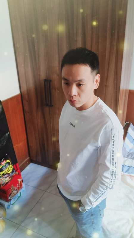 没有蜡笔的小航的第三张照片--兰州相亲服务中心