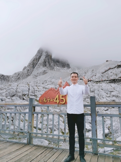 灰太狼的第一张照片--兰州相亲服务中心