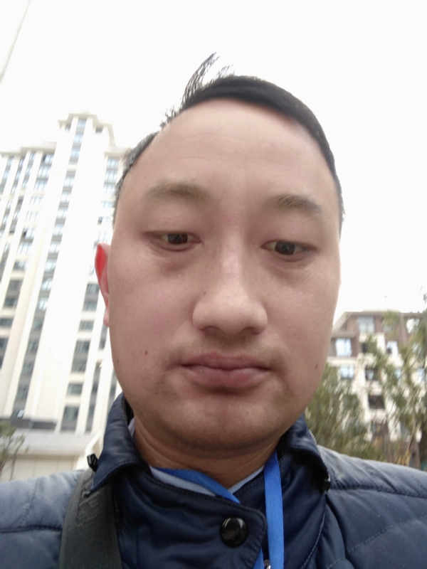 老男人的第一张照片--兰州相亲服务中心