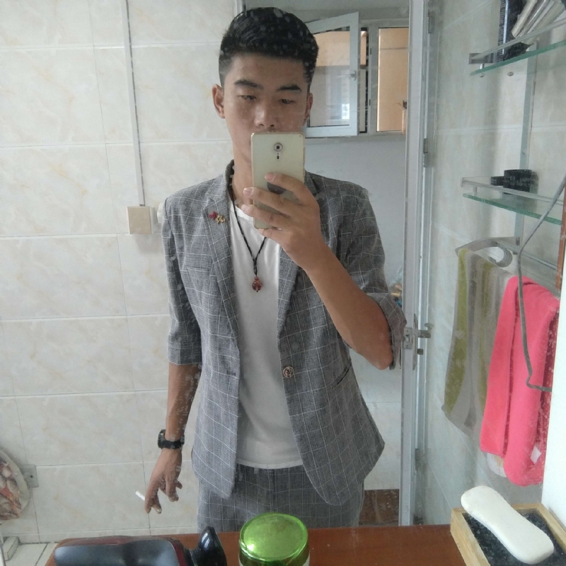 会淹死的鱼的第一张照片--兰州相亲服务中心