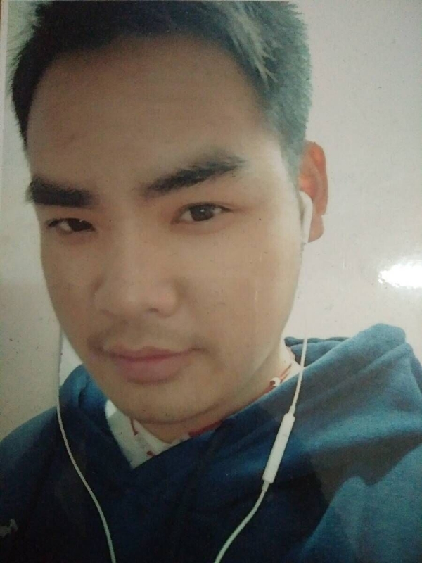 渴望爱的第一张照片--兰州相亲服务中心