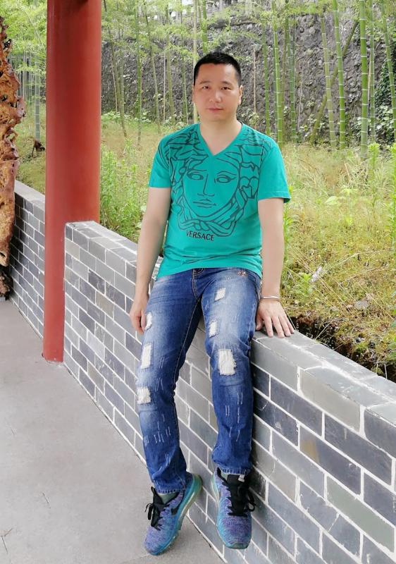 缘分不易的第一张照片--兰州相亲服务中心