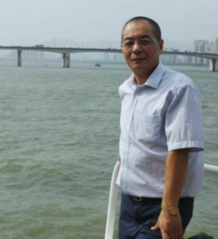 辛民的第二张照片--兰州相亲服务中心