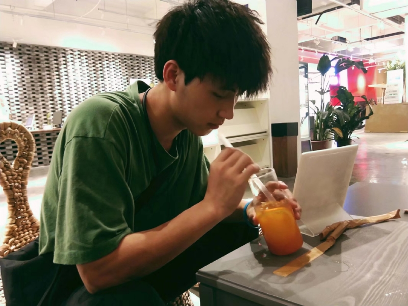 一花一世界的第一张照片--兰州相亲服务中心