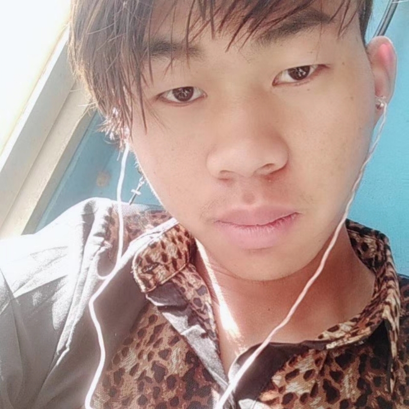 少年不在少的第三张照片--兰州相亲服务中心