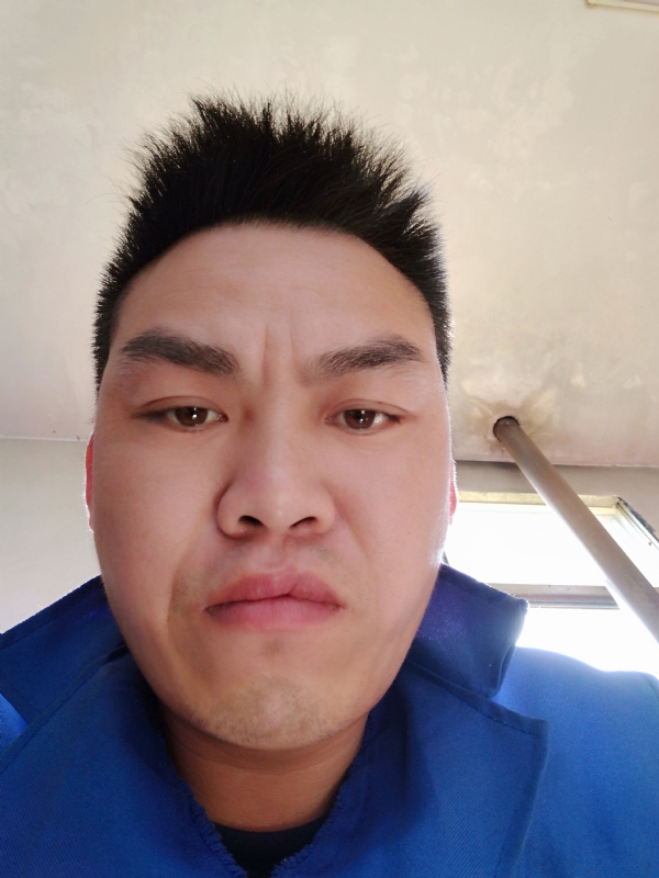 太阳红的第二张照片--兰州相亲服务中心