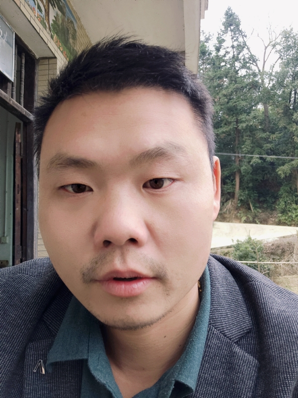 曾小焱的第一张照片--兰州相亲服务中心