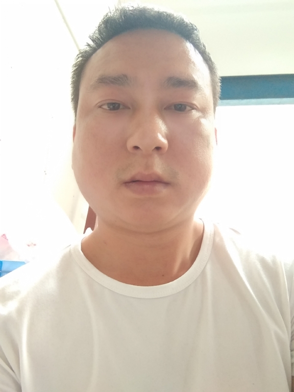 大叔的第一张照片--兰州相亲服务中心