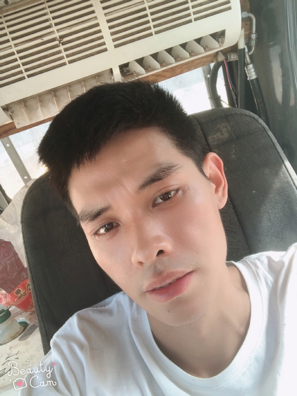 小董的第一张照片--兰州相亲服务中心