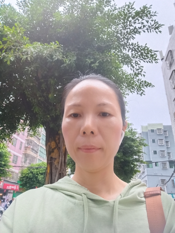 容容的第一张照片--兰州相亲服务中心