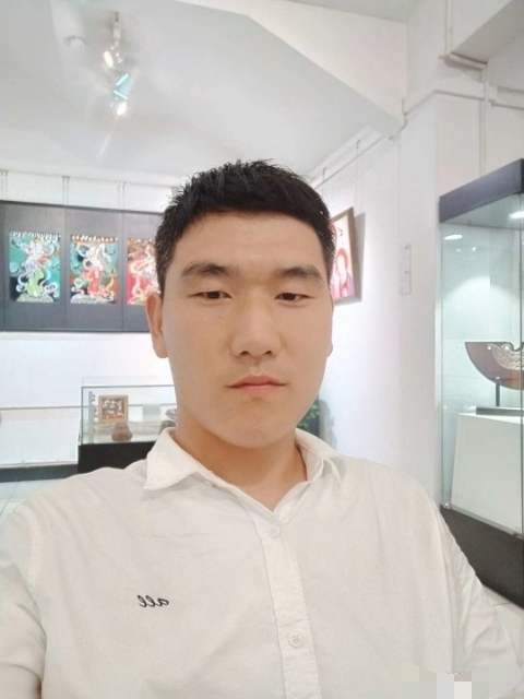 自律人生的第一张照片--兰州相亲服务中心