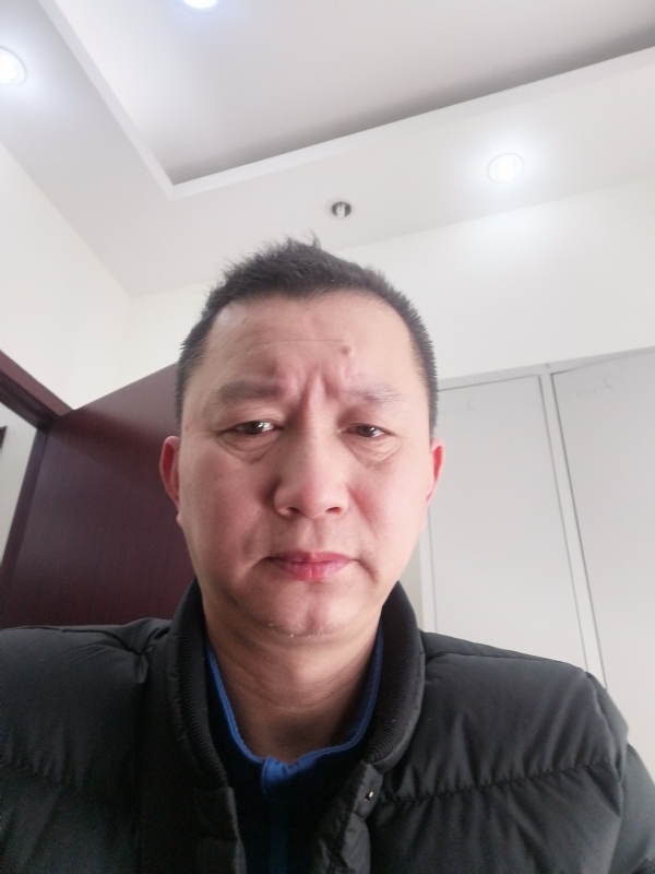 相视而笑的第一张照片--兰州相亲服务中心