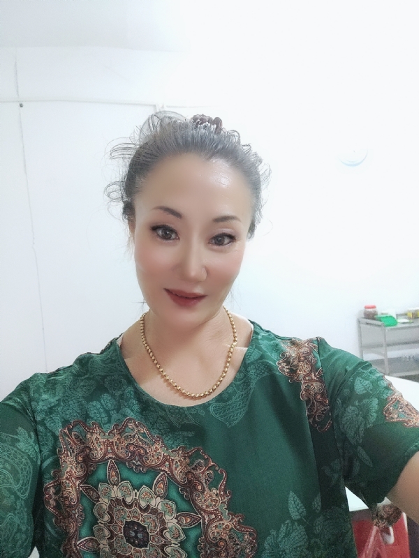 燕子的第二张照片--兰州相亲服务中心