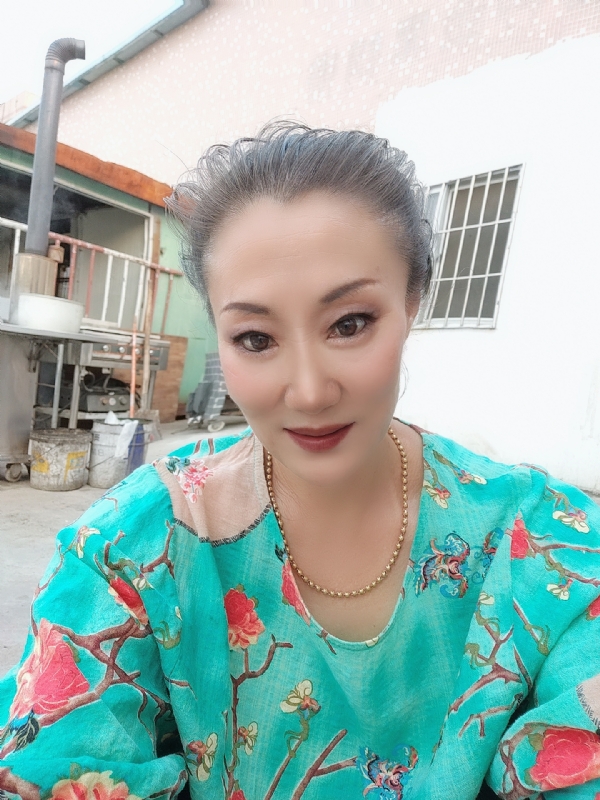 燕子的第三张照片--兰州相亲服务中心