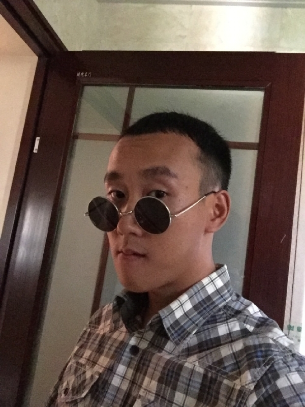 悲喜的第一张照片--兰州相亲服务中心