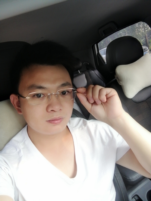 幸福的拥抱的第二张照片--兰州相亲服务中心