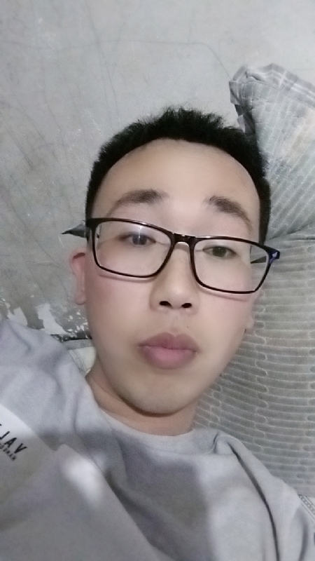 喜欢比我大的女人的第一张照片--兰州相亲服务中心