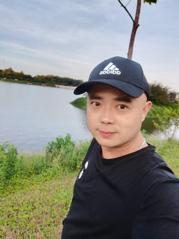 石头哥的第一张照片--兰州相亲服务中心