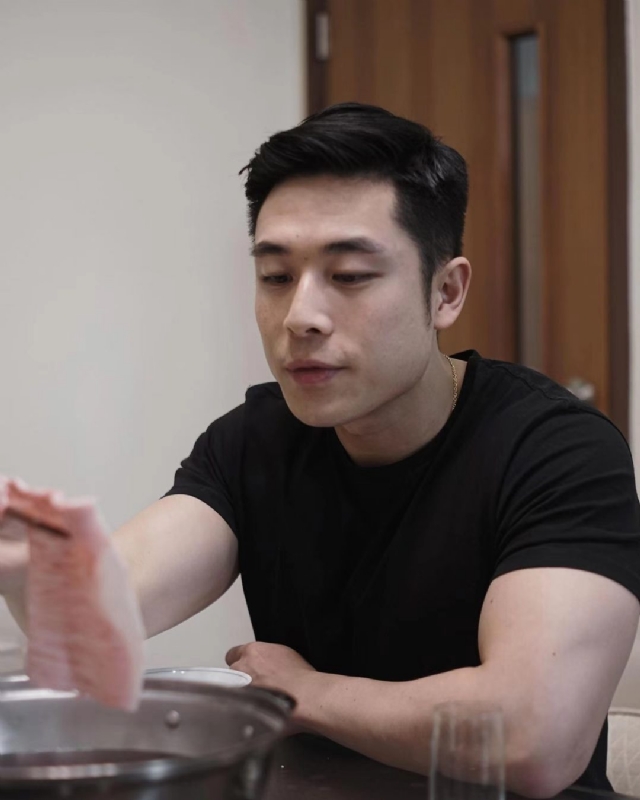 李浩泓的第一张照片--兰州相亲服务中心