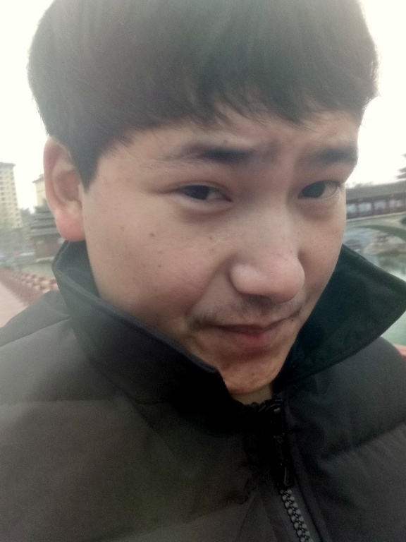 侗族青年作家超超的第二张照片--兰州相亲服务中心