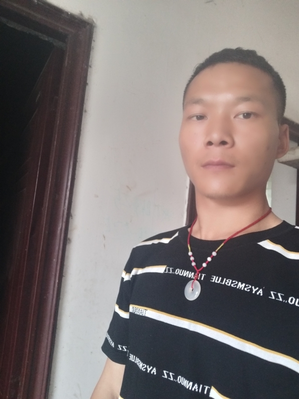 爱，请深爱的第二张照片--兰州相亲服务中心