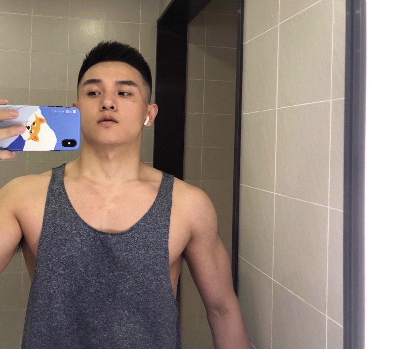 李文亮的第一张照片--兰州相亲服务中心