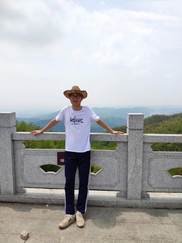 华华的第四张照片--兰州相亲服务中心