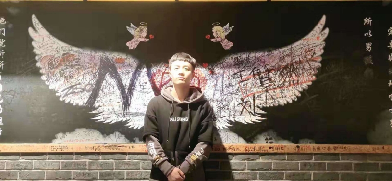 水彩画师的第一张照片--兰州相亲服务中心