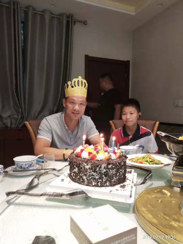 孤独的狼的第一张照片--兰州相亲服务中心