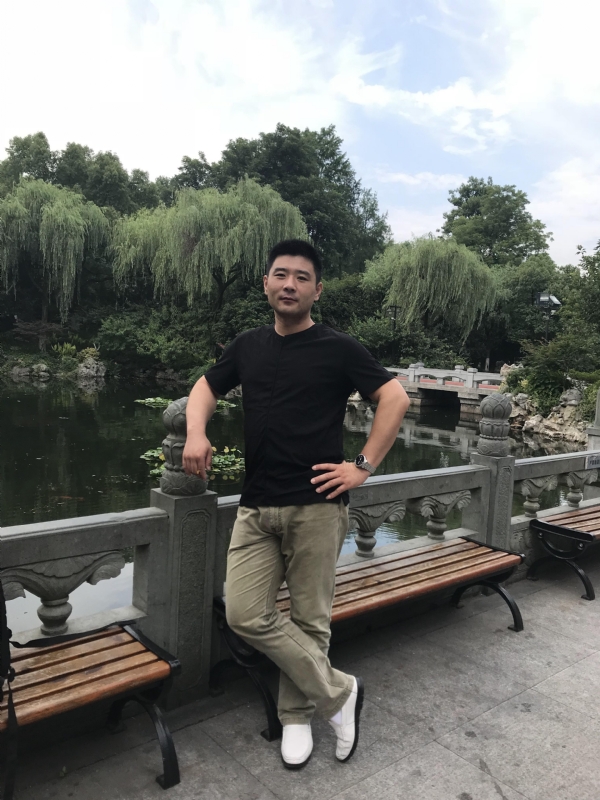 未来可期的第一张照片--兰州相亲服务中心