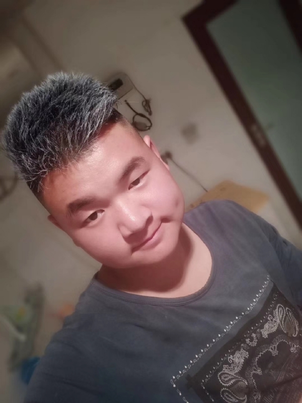 李子木的第二张照片--兰州相亲服务中心