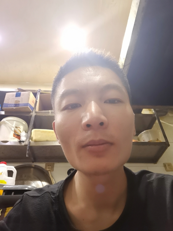 邹先生的第一张照片--兰州相亲服务中心