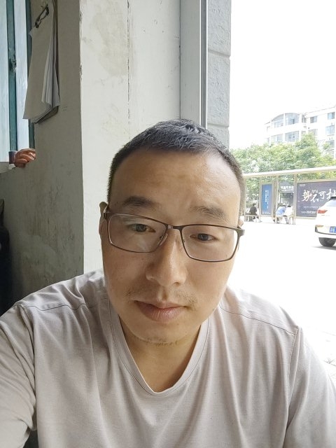 转身的距离的第一张照片--兰州相亲服务中心