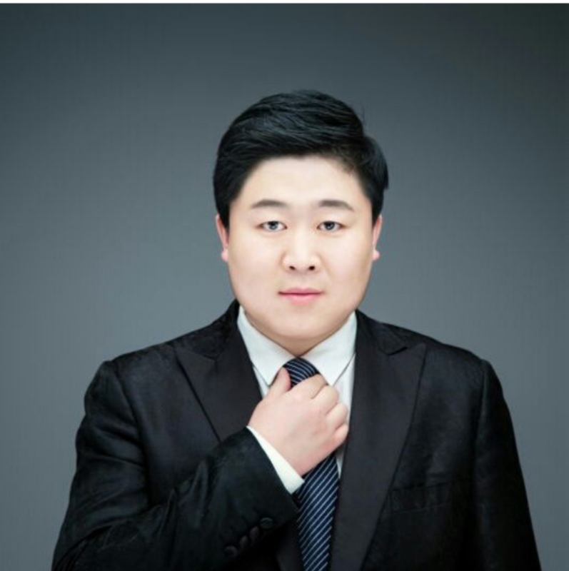 迷途小书童的第一张照片--兰州相亲服务中心