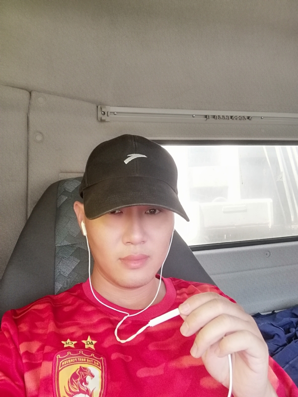 B大叔的第二张照片--兰州相亲服务中心