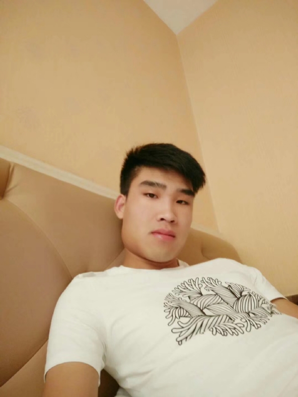 谁不曾孤单上路的第二张照片--兰州相亲服务中心