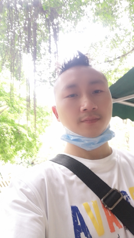 守望幸福的第一张照片--兰州相亲服务中心