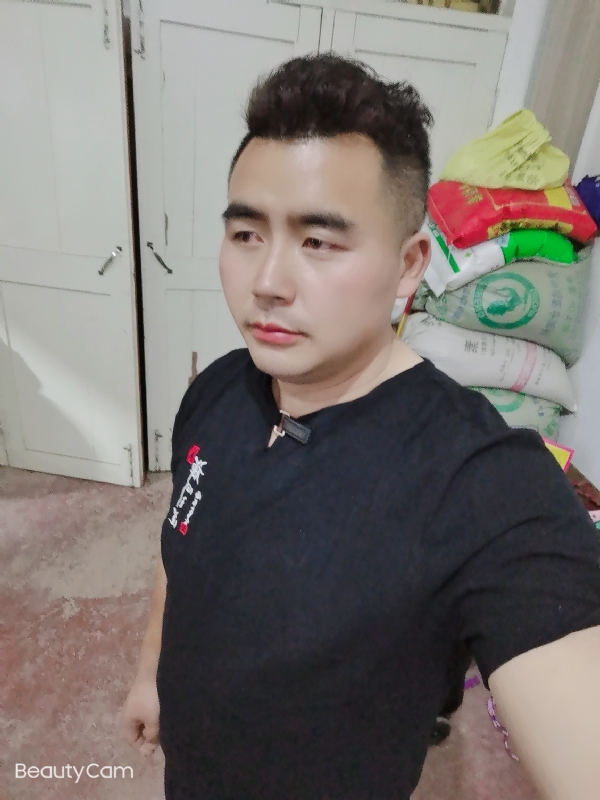 阿杰的第一张照片--兰州相亲服务中心