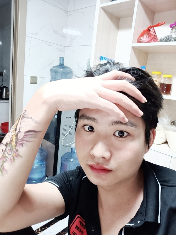 一纸荒年的第一张照片--兰州相亲服务中心