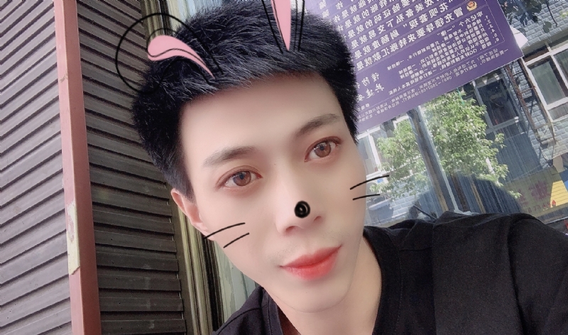 酒伴你的第一张照片--兰州相亲服务中心