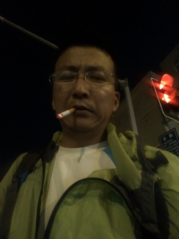 认真的生活的第一张照片--兰州相亲服务中心