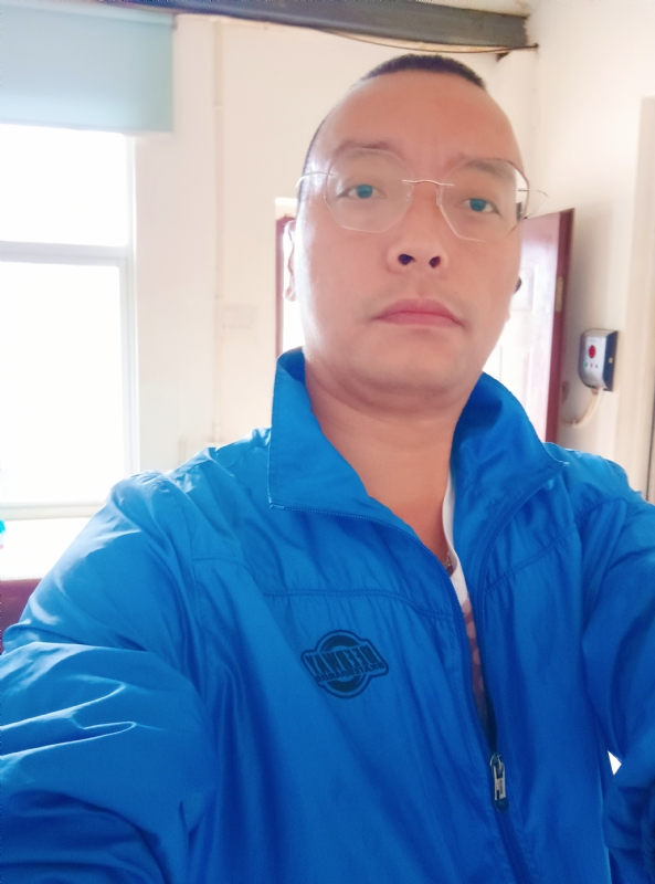 通海混混的第一张照片--兰州相亲服务中心