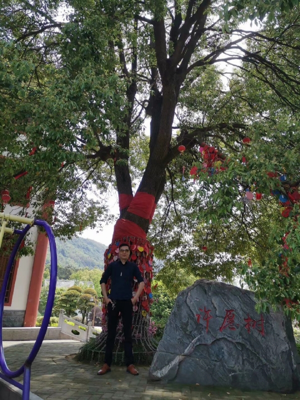 霸气的第一张照片--兰州相亲服务中心