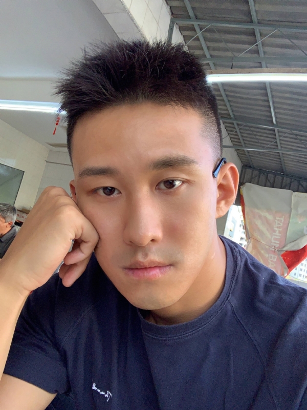 相见恨晚的第二张照片--兰州相亲服务中心