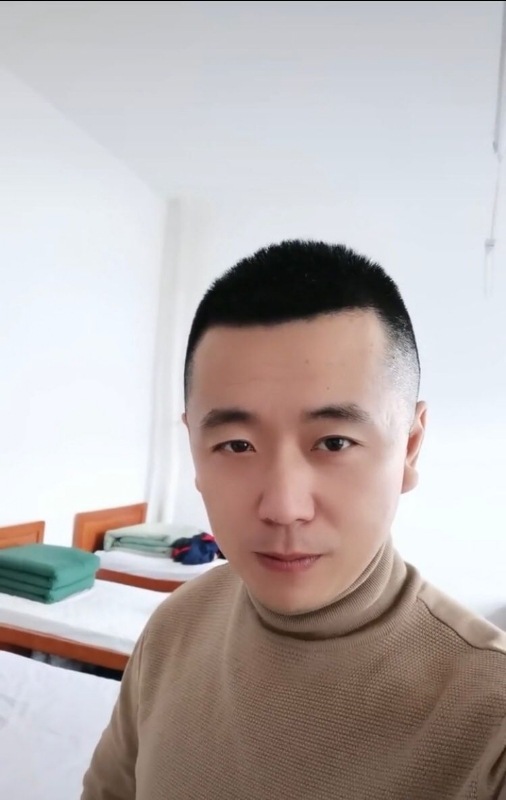 随风的第二张照片--兰州相亲服务中心