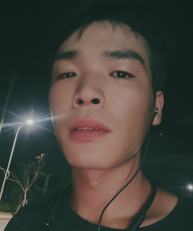 满船清梦压星河的第一张照片--兰州相亲服务中心