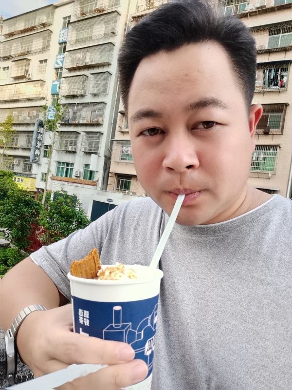 K金o的第一张照片--兰州相亲服务中心