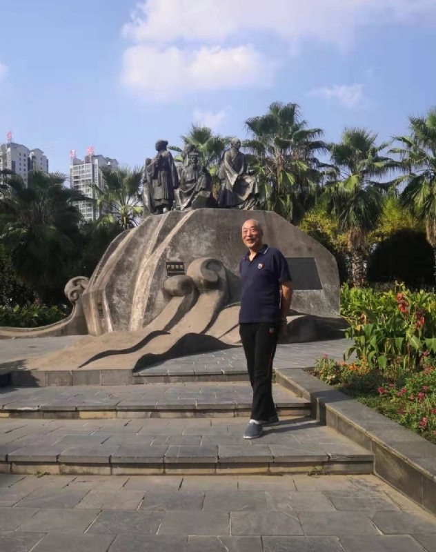 笨笨男的第一张照片--兰州相亲服务中心