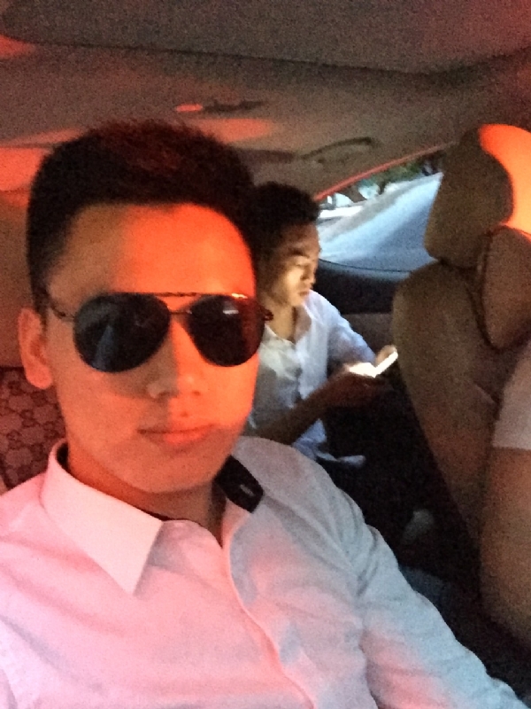 哎迩的第一张照片--兰州相亲服务中心