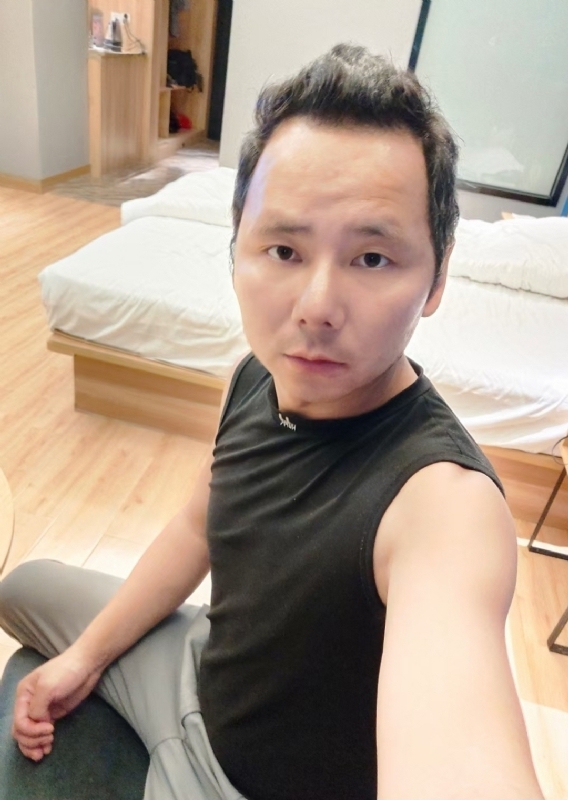 爱远的要命的第一张照片--兰州相亲服务中心